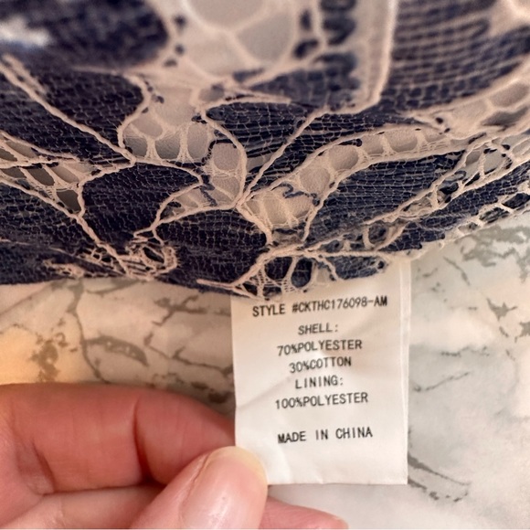 Code Mode | Off-Shoulder Lace Top - Picture 11 of 11